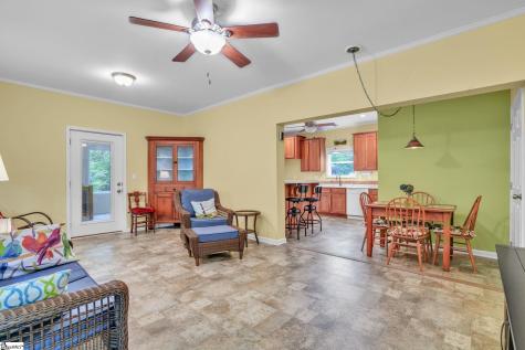 189 Friendly Circle Saluda NC 28773