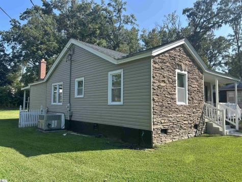 204 Elm Street Clinton SC 29325