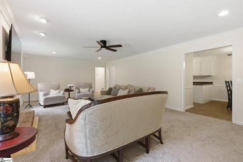 160 Carolina Way Simpsonville SC 29681