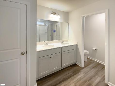 129 W Compass Way Easley SC 29640