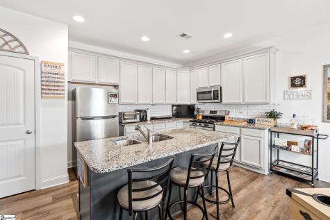 337 Barnhill Court Greenville SC 29617