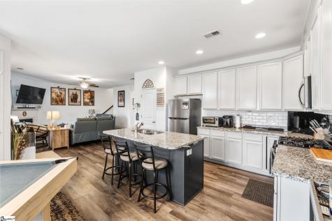 337 Barnhill Court Greenville SC 29617