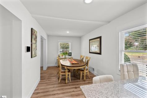 213 Woodview Avenue Spartanburg SC 29306