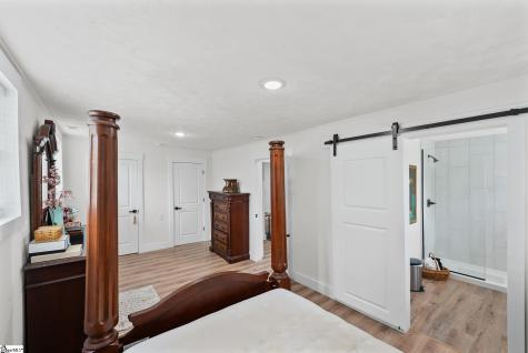 213 Woodview Avenue Spartanburg SC 29306