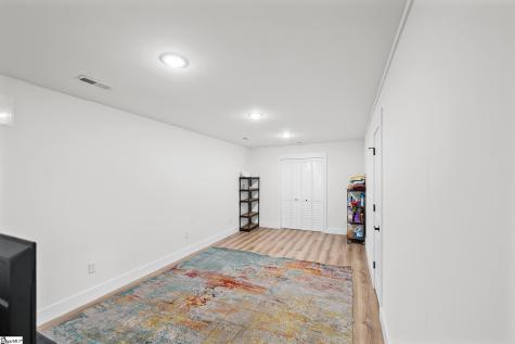 213 Woodview Avenue Spartanburg SC 29306