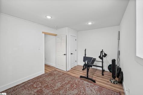 213 Woodview Avenue Spartanburg SC 29306