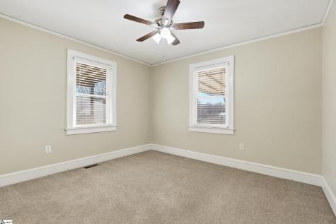 5 Lenore Avenue Greenville SC 29617