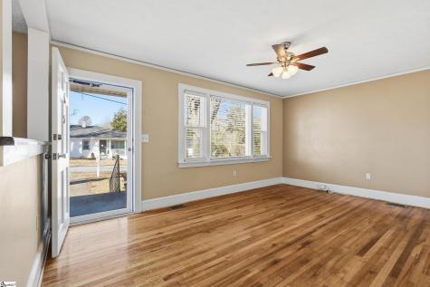 5 Lenore Avenue Greenville SC 29617