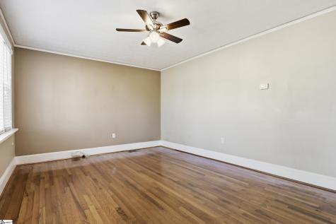 5 Lenore Avenue Greenville SC 29617