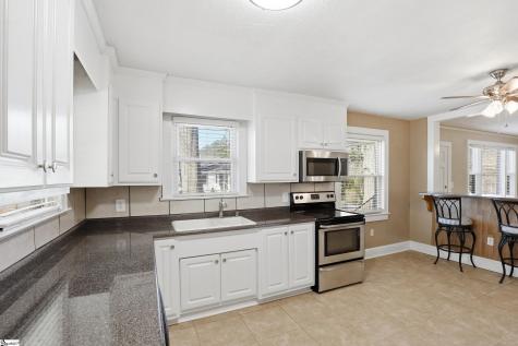 5 Lenore Avenue Greenville SC 29617