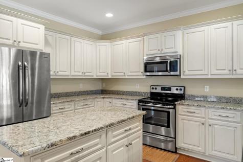 77 Hillsborough Drive Anderson SC 29621