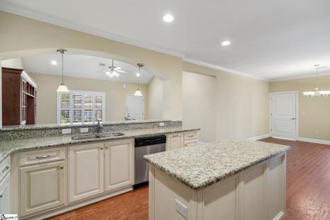 77 Hillsborough Drive Anderson SC 29621