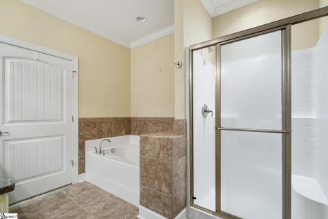 77 Hillsborough Drive Anderson SC 29621