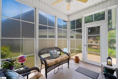 77 Hillsborough Drive Anderson SC 29621