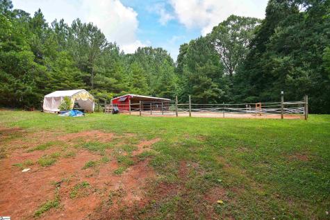 450 Waspnest Road Wellford SC 29385