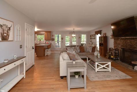 450 Waspnest Road Wellford SC 29385