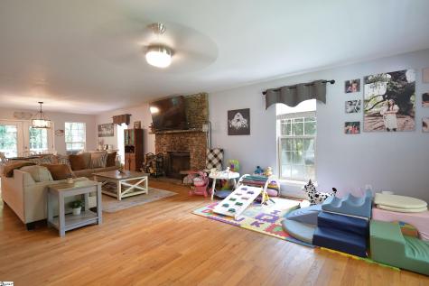 450 Waspnest Road Wellford SC 29385