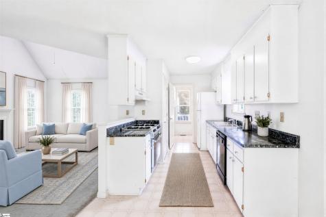 1024 Summit Drive Greenville SC 29609