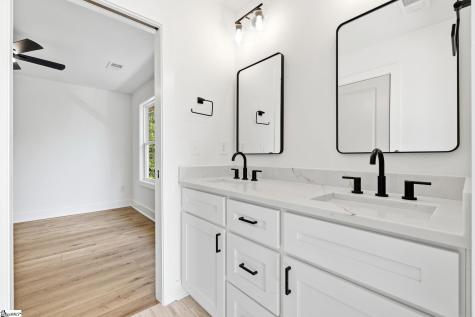 4 Temple Street Greenville SC 29601
