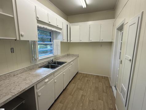 307 Spruce Street Clinton SC 29325