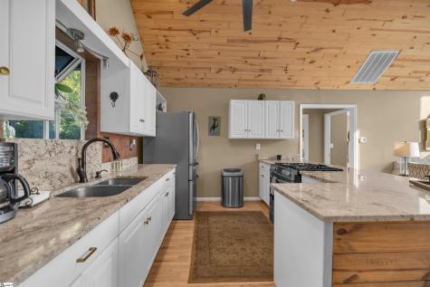 151 Pioneer Road Waterloo SC 29384