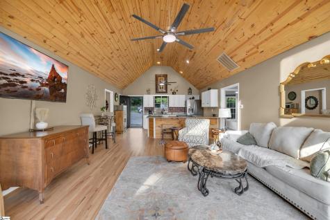 151 Pioneer Road Waterloo SC 29384