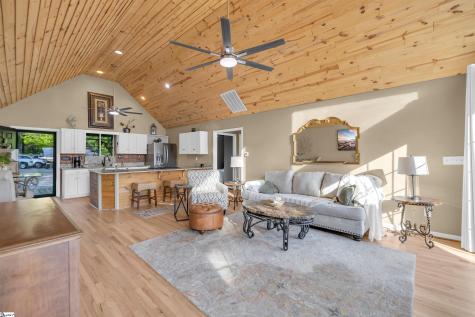 151 Pioneer Road Waterloo SC 29384
