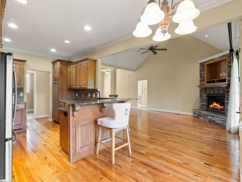 114 Royal Troon Campobello SC 29322