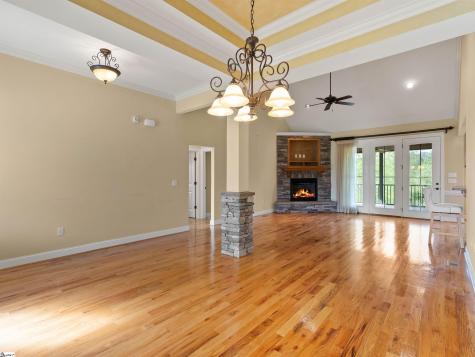 114 Royal Troon Campobello SC 29322