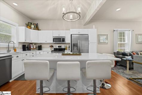 26 W 5th Street Greenville SC 29611