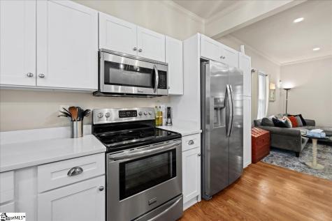 26 W 5th Street Greenville SC 29611