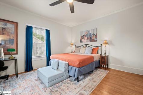 26 W 5th Street Greenville SC 29611