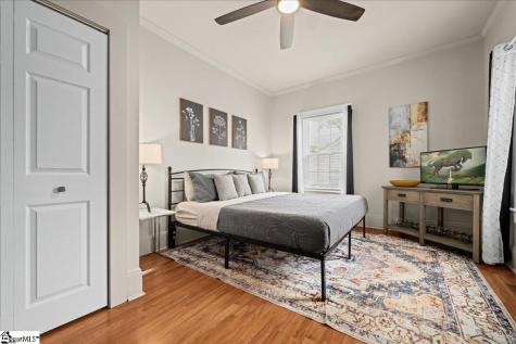 26 W 5th Street Greenville SC 29611