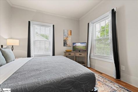 26 W 5th Street Greenville SC 29611