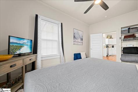 26 W 5th Street Greenville SC 29611