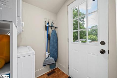 26 W 5th Street Greenville SC 29611