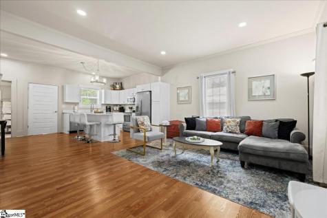 26 W 5th Street Greenville SC 29611