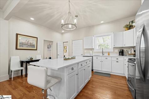 26 W 5th Street Greenville SC 29611