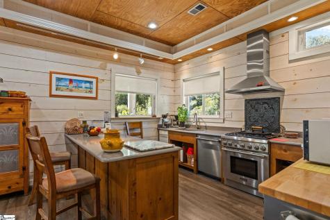 770 Dickson Road Campobello SC 29322