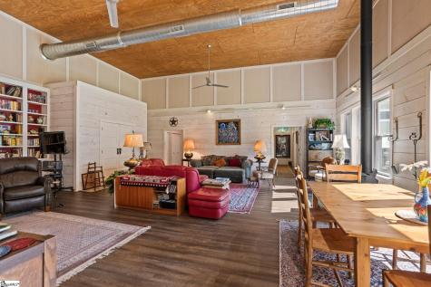 770 Dickson Road Campobello SC 29322