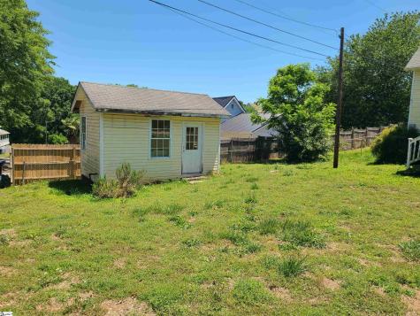31 Mccaughrin Street Pelzer SC 29669