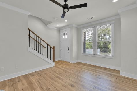 9 Hawthorne Lane Greenville SC 29605