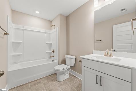 318 Breakwater Lane Seneca SC 29678