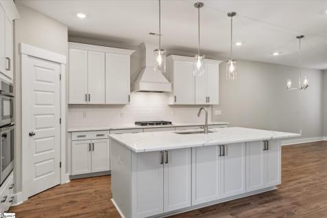 318 Breakwater Lane Seneca SC 29678