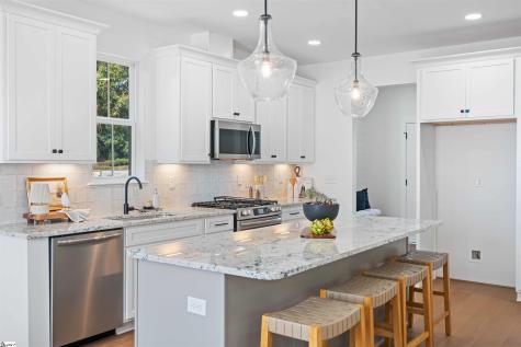 34 Lowndes Hill Road Greenville SC 29607