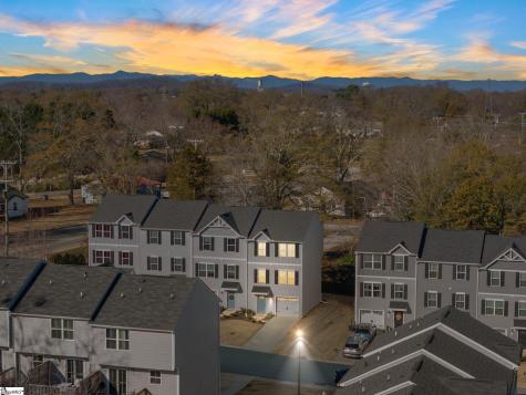 109 Brooklane Court Easley SC 29642