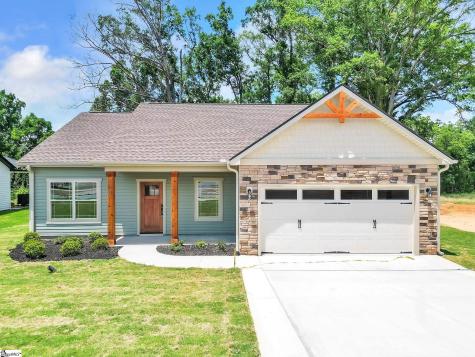 110 Saluda Street Belton SC 29672