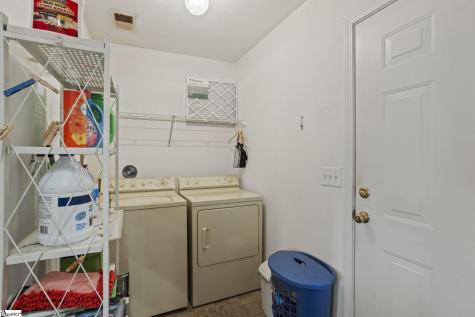 445 Cangleglow Drive Boiling Springs SC 29316