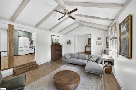 22 Woodview Drive Taylors SC 29687