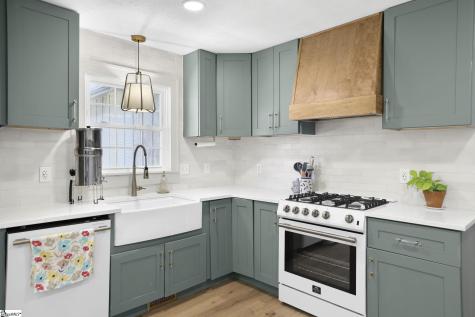 22 Woodview Drive Taylors SC 29687